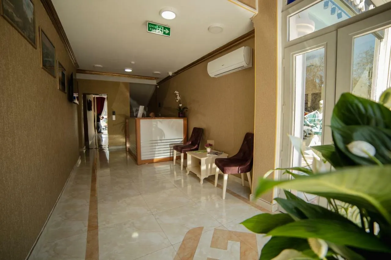 Salam Baku Hotel 4*,